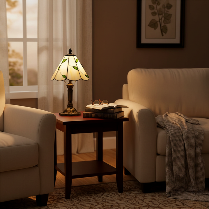 Ρετρό μπαρόκ επιτραπέζια λάμπα εμπνευσμένη από το παρελθόν